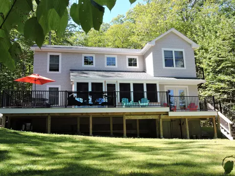 7 Juniper Cir, Bridgton, ME 04009