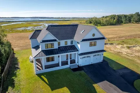 49 Seavey Landing Rd, Scarborough, ME 04074