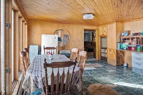 Dining - 35 Rust Rd, Gorham, ME 04038 photo 2 of 3