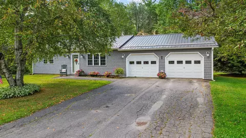8 Hicks Pond Rd, Palmyra, ME 04965