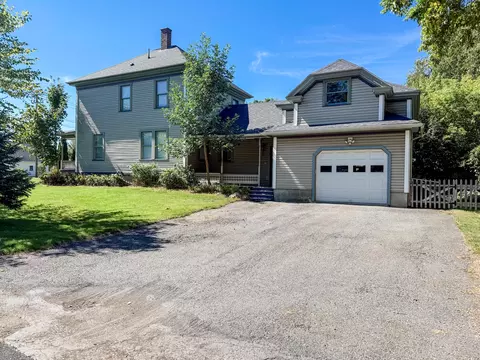 31 Blake St, Presque Isle, ME 04769