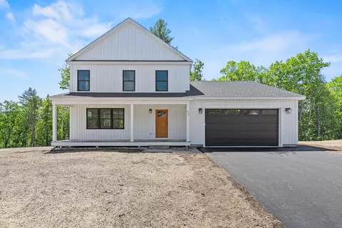 62 Woodcock Dr, Gray, ME 04039