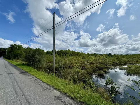 lot Apt 31 Hope Rd, Palmyra, ME 04965