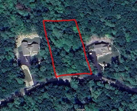 24 Mayberry Lndg, Naples, ME 04055