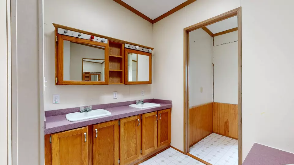  33 Dunlop Ave, Mechanic Falls, ME 04256 photo 11