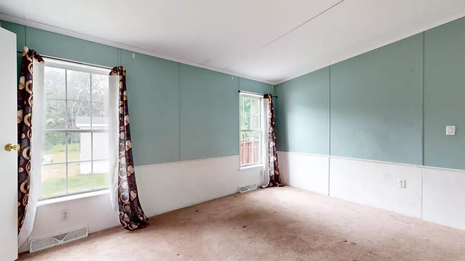  33 Dunlop Ave, Mechanic Falls, ME 04256 photo 9