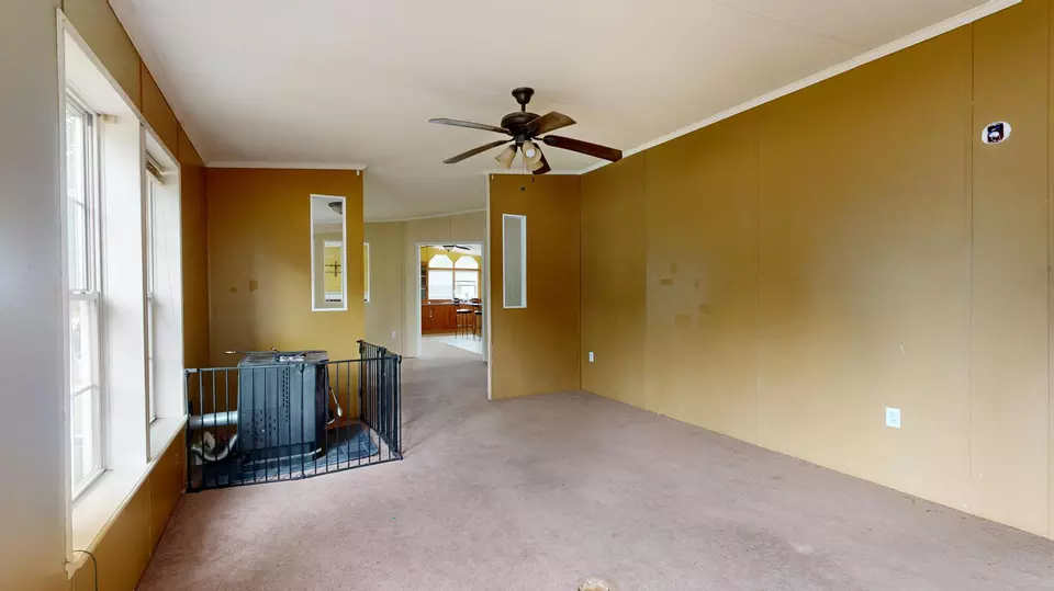  33 Dunlop Ave, Mechanic Falls, ME 04256 photo 3