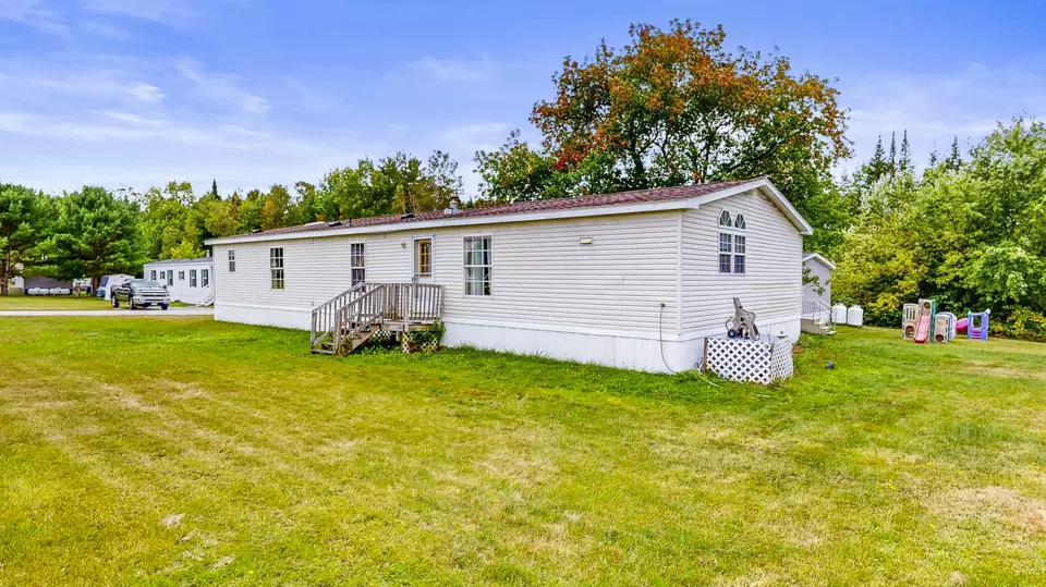  33 Dunlop Ave, Mechanic Falls, ME 04256 photo 41