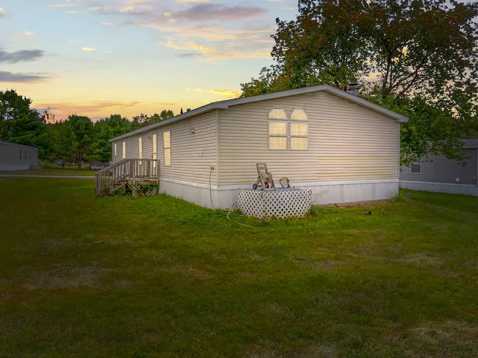  33 Dunlop Ave, Mechanic Falls, ME 04256 photo 44