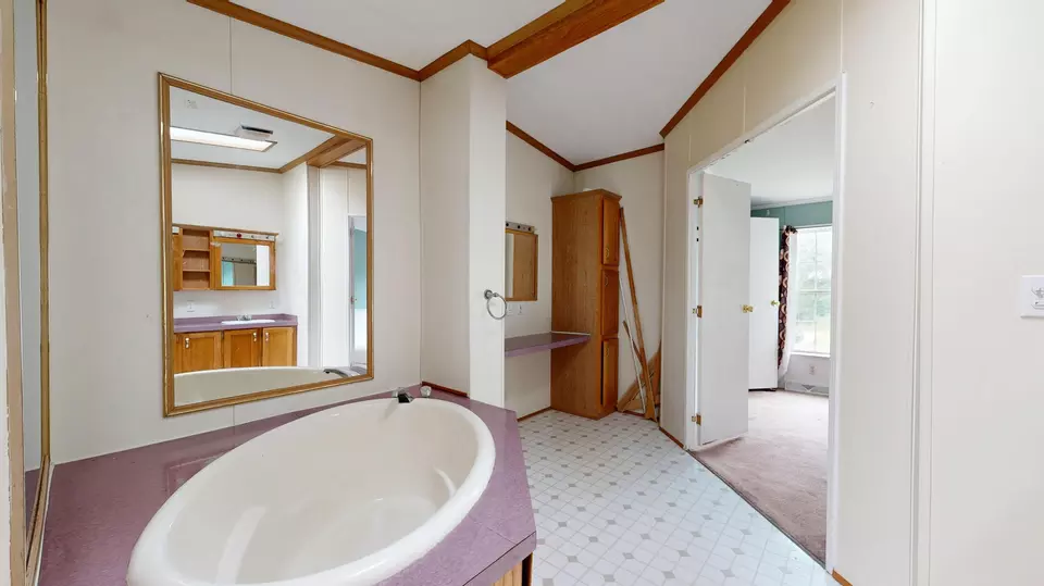  33 Dunlop Ave, Mechanic Falls, ME 04256 photo 12