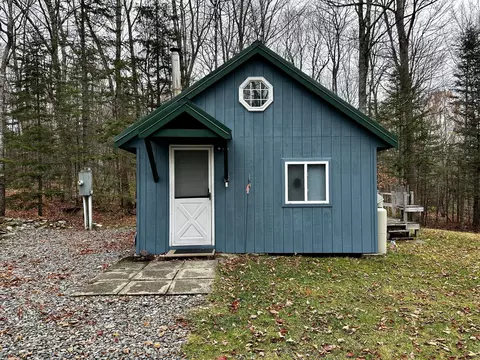 78 Oak Ridge Rd, Shirley, ME 04485