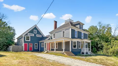 852 Gray Rd, Gorham, ME 04038