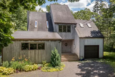 93 Waterman Beach Rd, South Thomaston, ME 04858