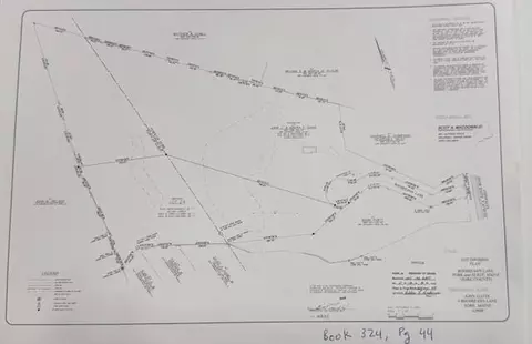 4 Bhoireann Ln, York, ME 03909