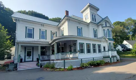 45 Main St, Dexter, ME 04930