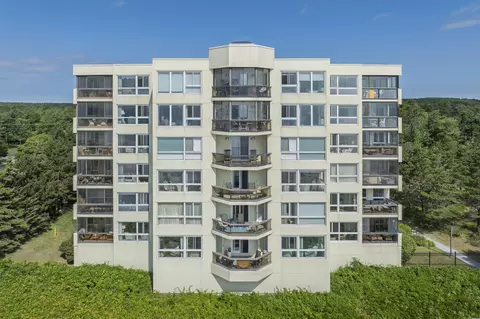 215 E Grand Ave #405, Old Orchard Beach, ME 04064