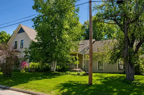 11 High St, Rangeley, ME 04970