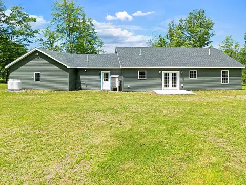 Exterior - 13 Chestnut St, Unity, ME 04988 photo 2 of 4
