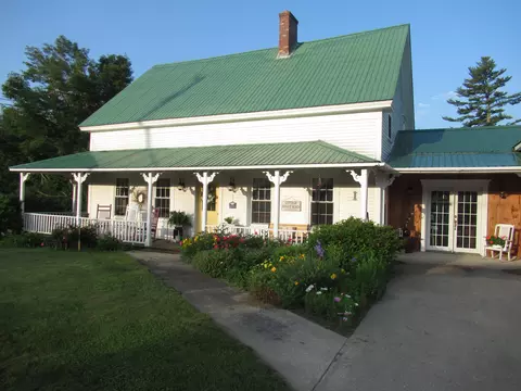 1922 Roxbury Rd, Roxbury, ME 04275