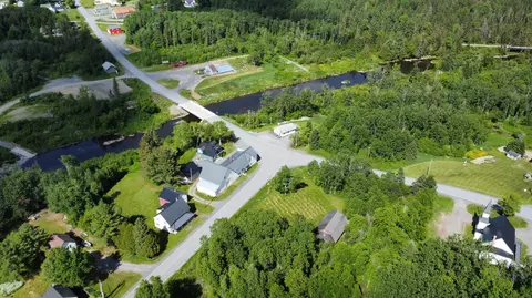 4 Lake St, Stockholm, ME 04783