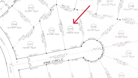 10 Pine Cir, Frye Island, ME 04071