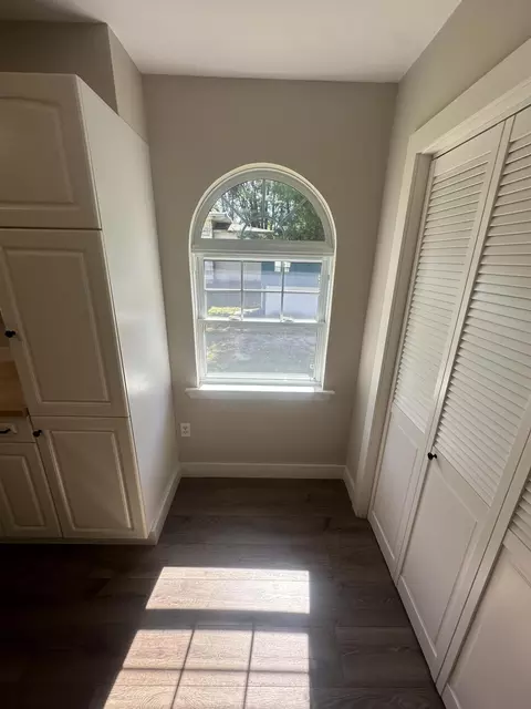 Entry Way - 6 Colony Pl, Millinocket, ME 04462 photo 1 of 3