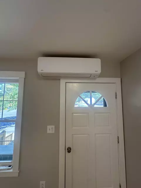 Entry Way - 6 Colony Pl, Millinocket, ME 04462 photo 2 of 3