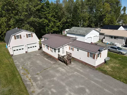 79 Pamola Park, Millinocket, ME 04462