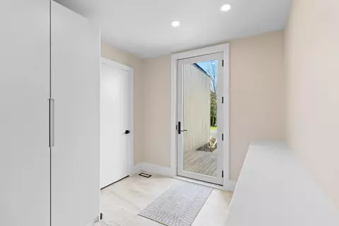 11 Iron Bluff Rd, Lincolnville, ME 04849