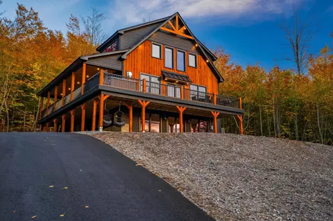 40 Appalachian Dr, Newry, ME 04261