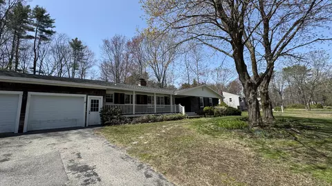24 Wildwood Dr, Saco, ME 04072