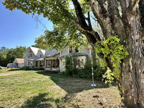 16 Forgotten Alley Dr, Waterford, ME 04088