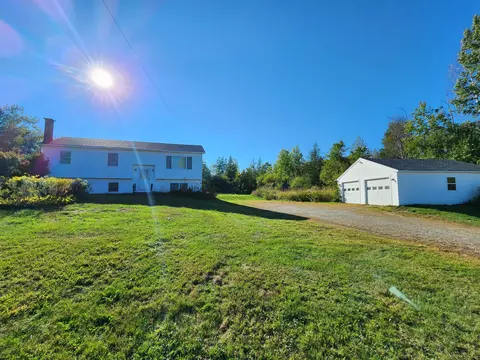 176 W Ridge Rd, Cornville, ME 04976