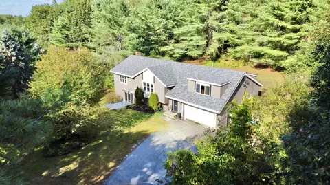 521 Stevens Mill Rd, Auburn, ME 04210