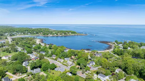 80 Main St, York, ME 03909