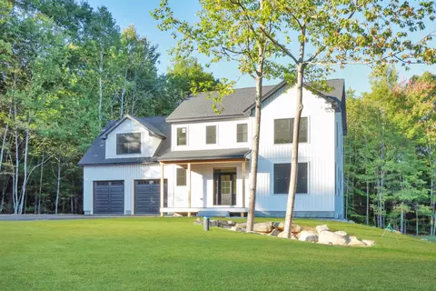 32 Island View Dr, Greene, ME 04236