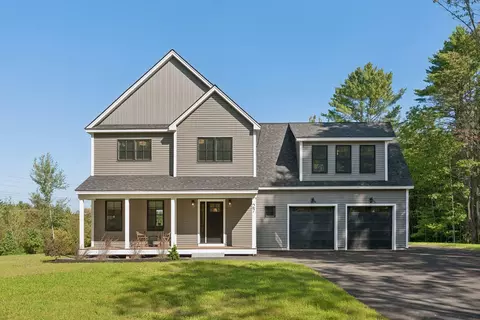 27 Carriage Hl, North Yarmouth, ME 04097