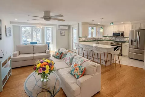 143 Beach Ave #205, Kennebunk, ME 04043