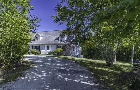89 Mattson Ln, Blue Hill, ME 04614