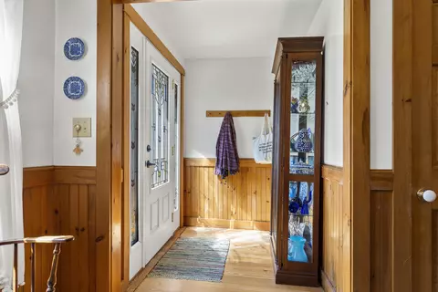 Entry Way - 664 Boothbay Rd, Edgecomb, ME 04556 photo 3 of 11