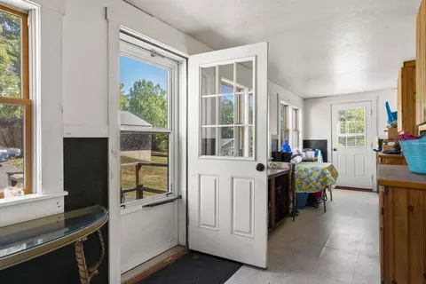 Entry Way - 664 Boothbay Rd, Edgecomb, ME 04556 photo 1 of 11