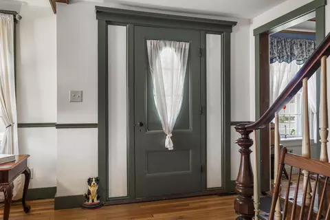 Entry Way - 664 Boothbay Rd, Edgecomb, ME 04556 photo 6 of 11