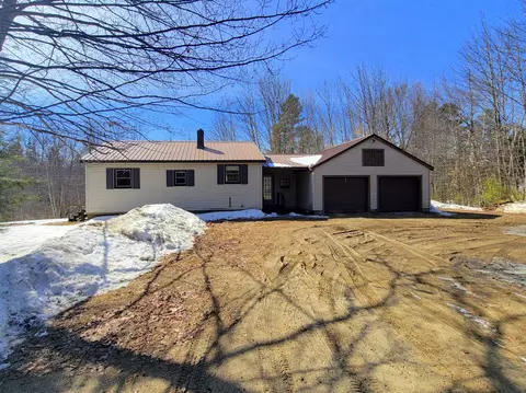 305 School St, Weld, ME 04285