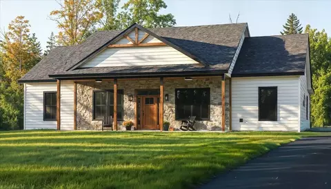 21 Village Loop Rd, Bucksport, ME 04416