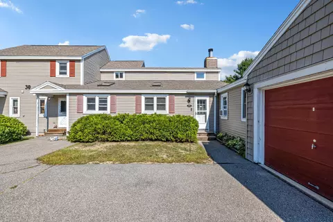 30 Riverview Dr #D, North Berwick, ME 03906