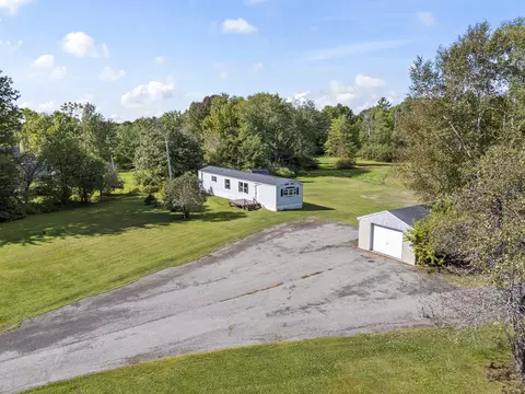 398 Washington Rd, Waldoboro, ME 04572