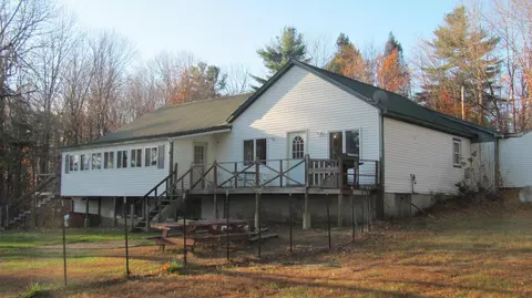 23 Mefford Ln, Paris, ME 04281