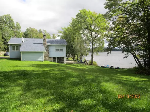 296 Millett Mallett Rd, Lincoln, ME 04457