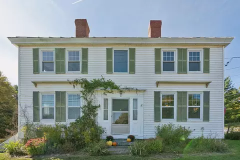 4 Shepherd Rd, Sidney, ME 04330