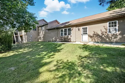 11 Frost Ln, Readfield, ME 04355